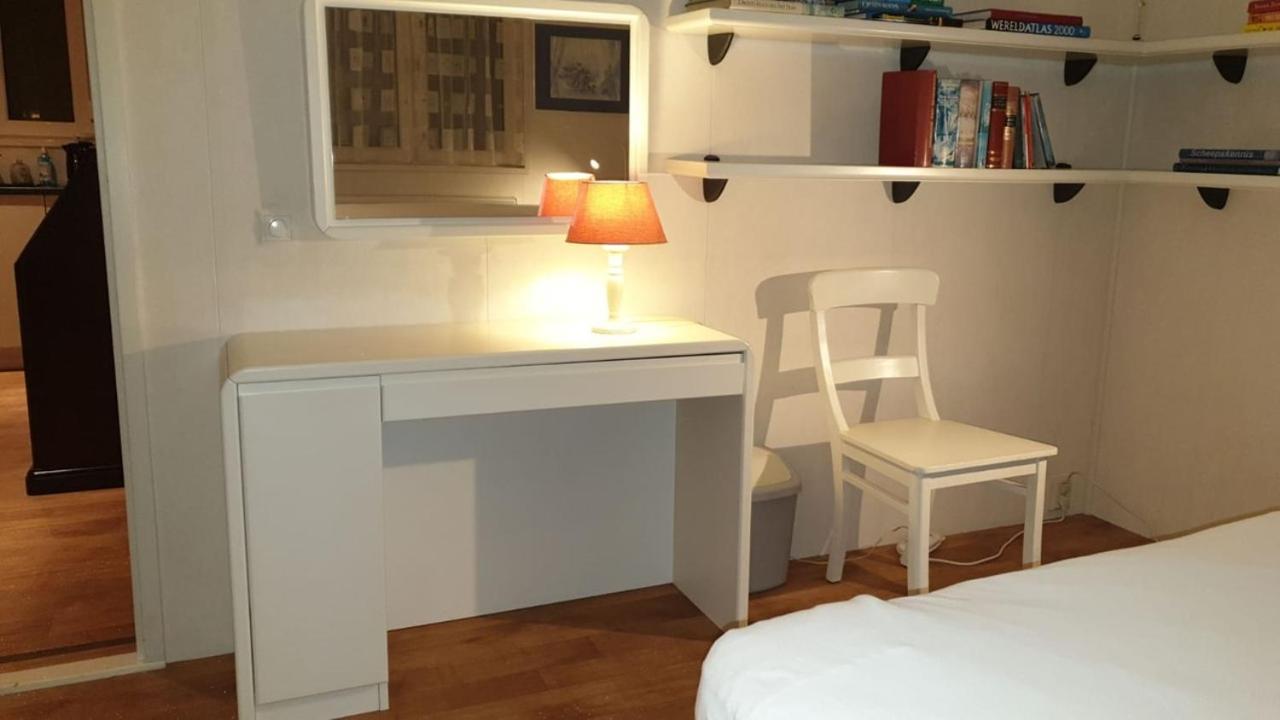 Chalet Buutengeweun, Met Luxe Jacuzzi En Tonsauna سينت انالاند المظهر الخارجي الصورة