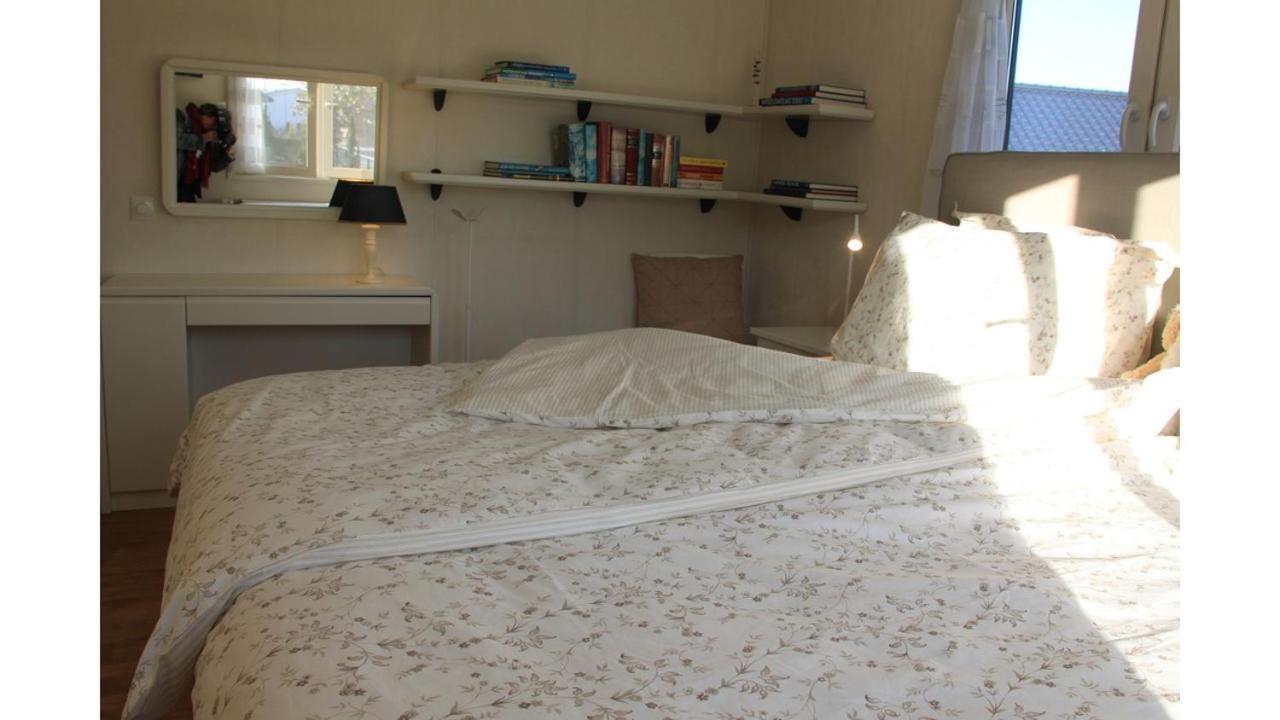 Chalet Buutengeweun, Met Luxe Jacuzzi En Tonsauna سينت انالاند المظهر الخارجي الصورة