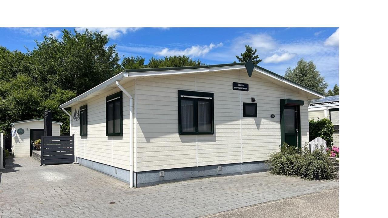 Chalet Buutengeweun, Met Luxe Jacuzzi En Tonsauna سينت انالاند المظهر الخارجي الصورة